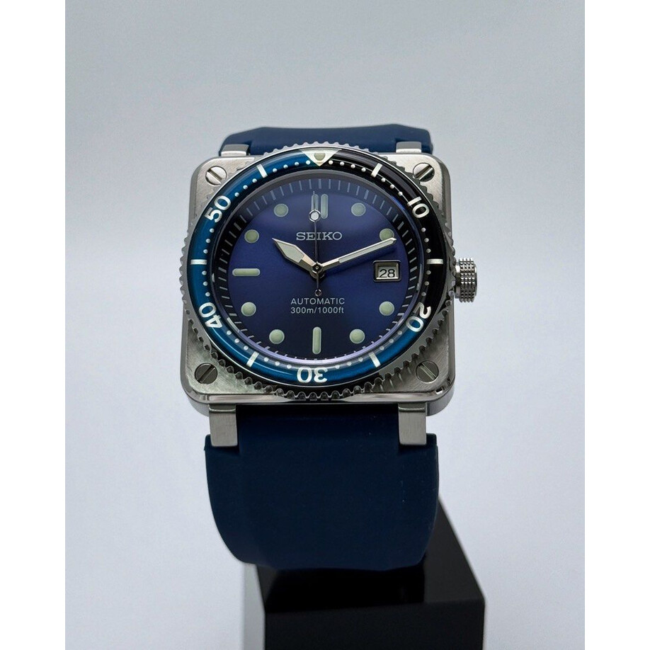 Custom Seiko Mod • Blue Diver Resin Batman Bezel BR03 • 42mm